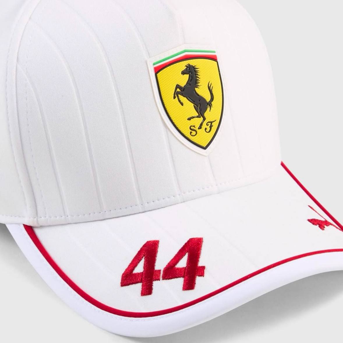Кепка Ferrari white "44"