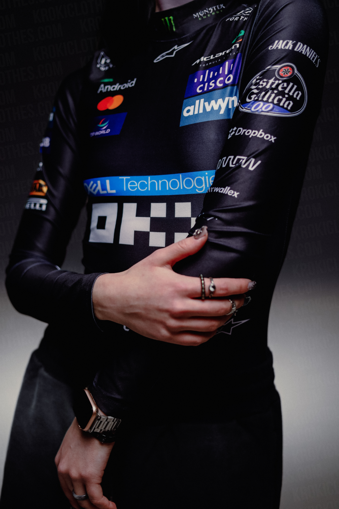 Боді McLaren black "81" PIA