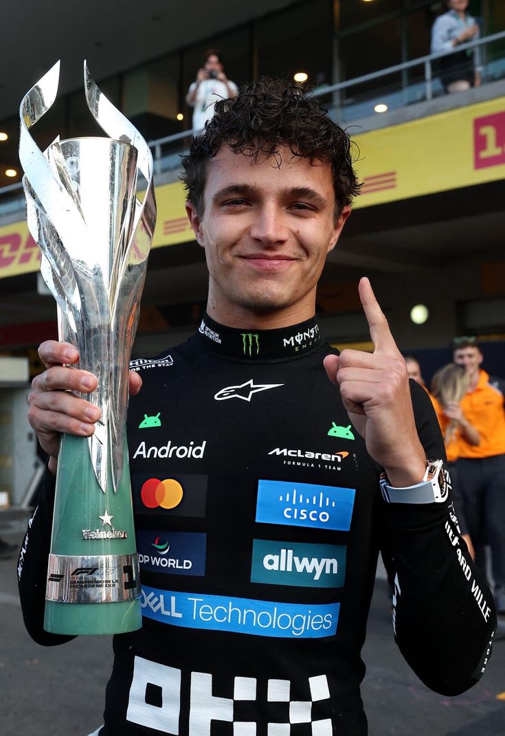 Лонгслів "McLaren black" F1