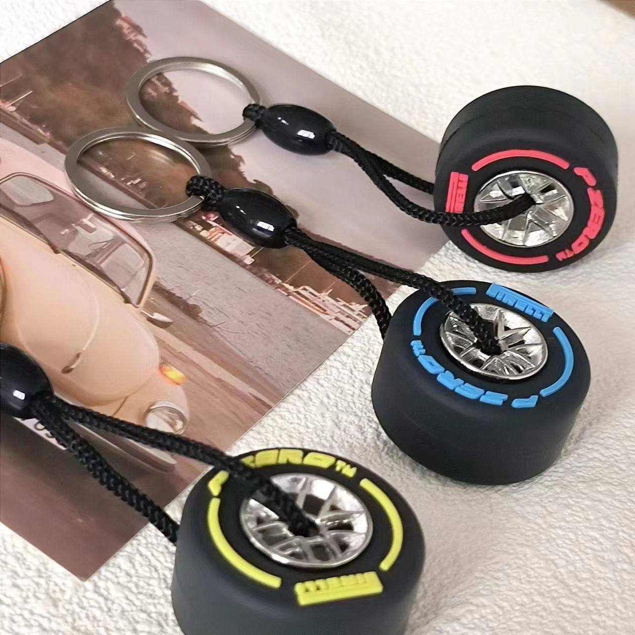 Key Chain "Box Box"
